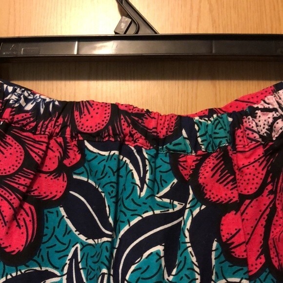 Mango and Main skirt size small - Picture 4 of 5